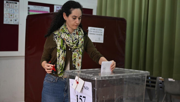 KKTC’de seçim yarışı: Erhürman yüzde 62,8, Tatar yüzde 35,8 oy aldı