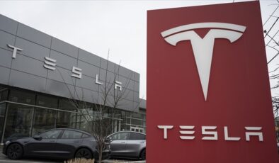 Tesla yönetimi hissedarlardan destek istedi
