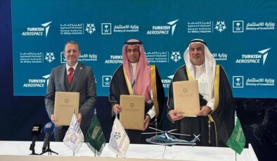 Türk Havacılık Devinden Tarihi İmzalar: GÖKBEY Suudi Arabistan’da Üretilecek