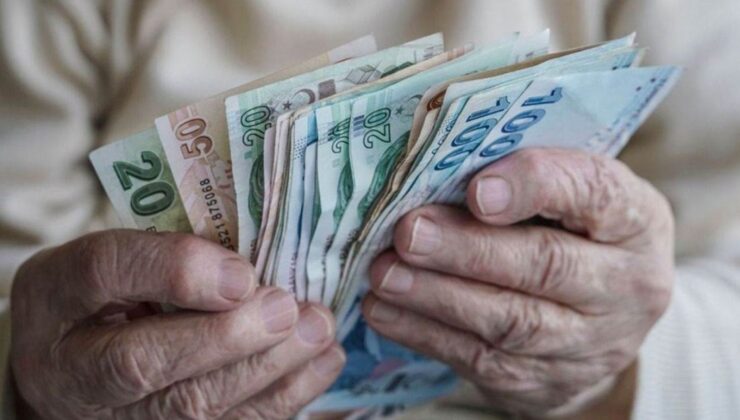 Emekliye Seyyanen Zam Uygulansaydı Maaşlar 50 Bin TL Olacaktı!